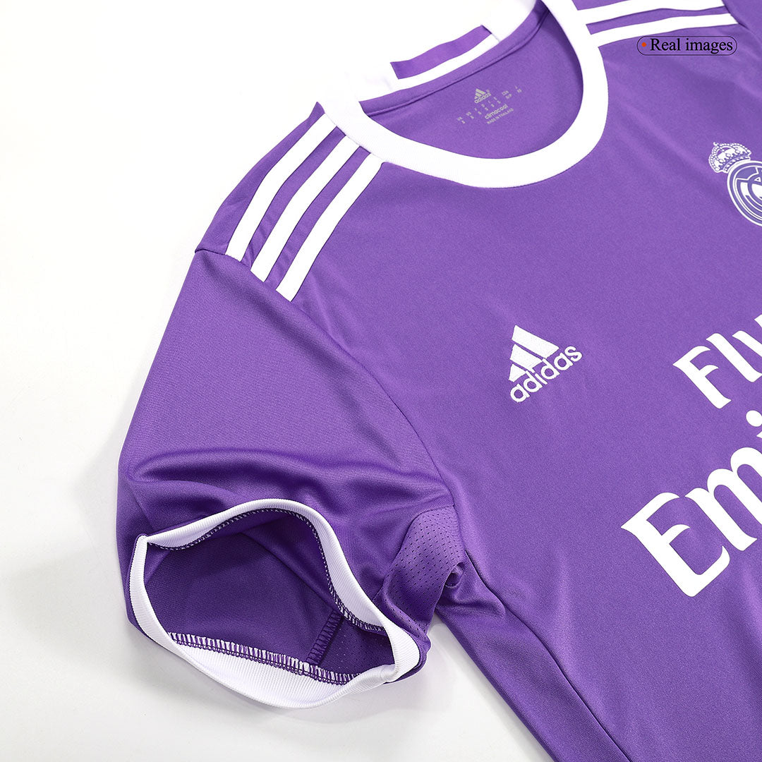 Ρεάλ Μαδρίτης Ρετρό φανέλα Εκτός 2016/17 MODRIĆ #19